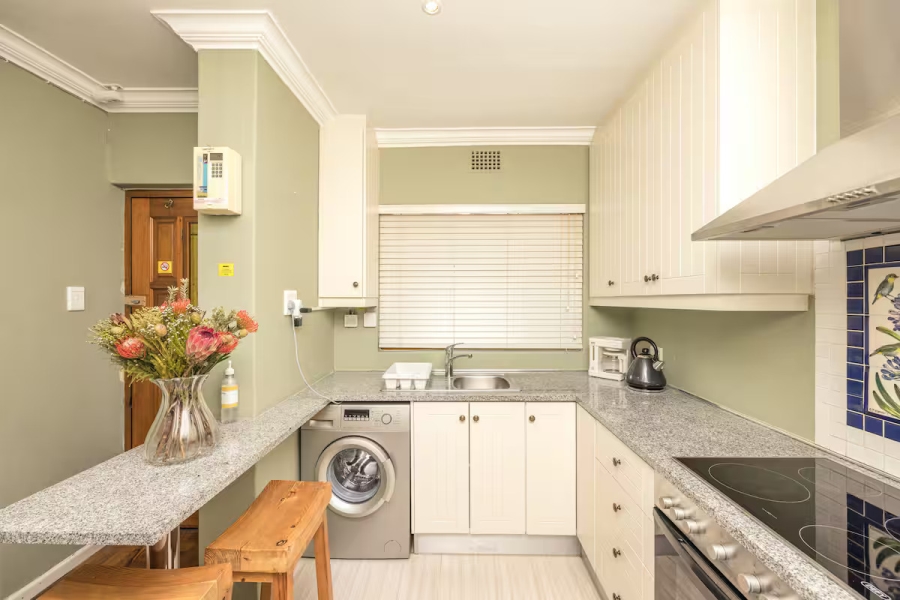 To Let 2 Bedroom Property for Rent in Gardens Western Cape